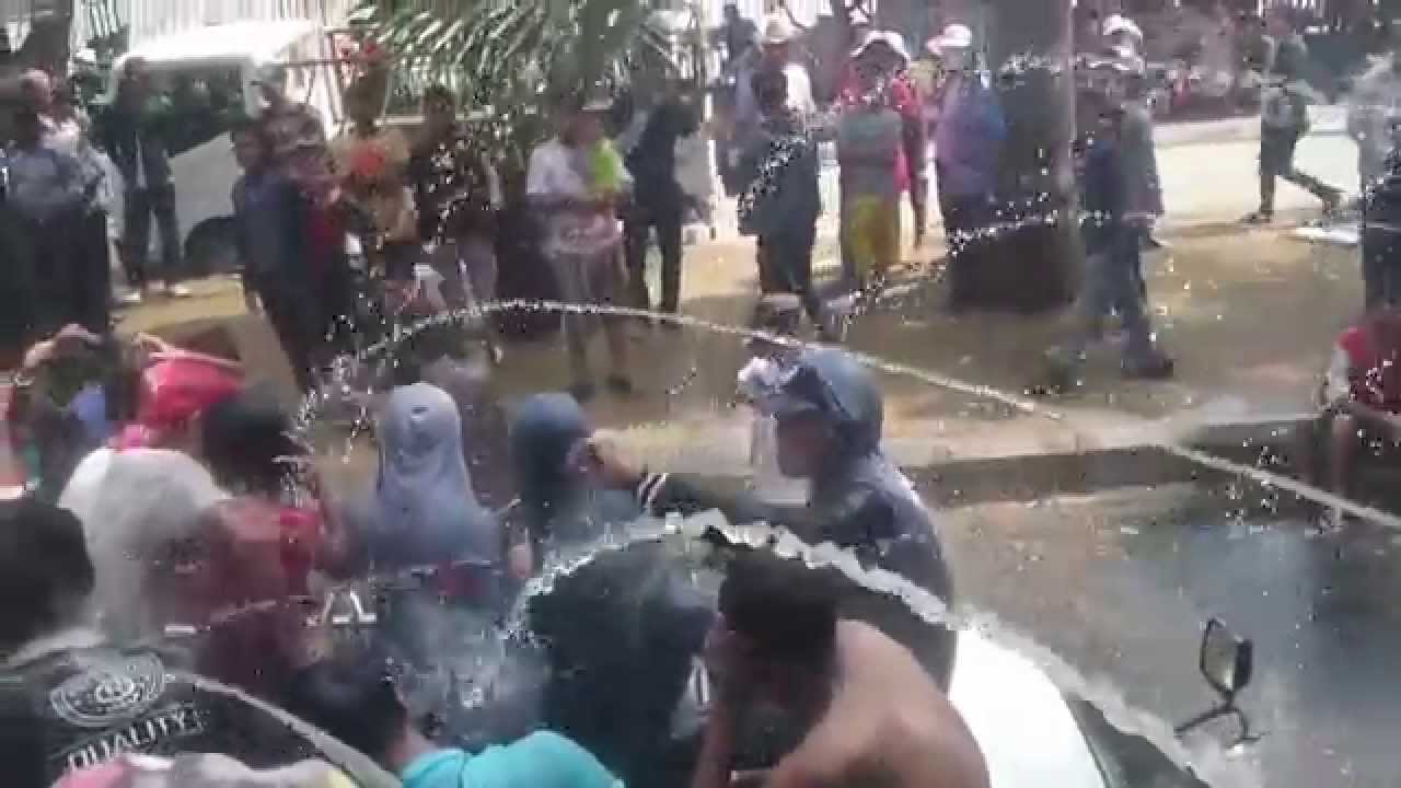 Myanmar New Year - Thingyan 2014 Water Festival