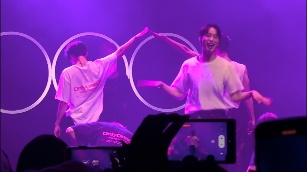 OnlyOneOf blOssOm, angel, OnlyOneOf yOu Phoenix 4K Fancam Live @ Orpheum Theatre 2023 Tour 230412 직캠