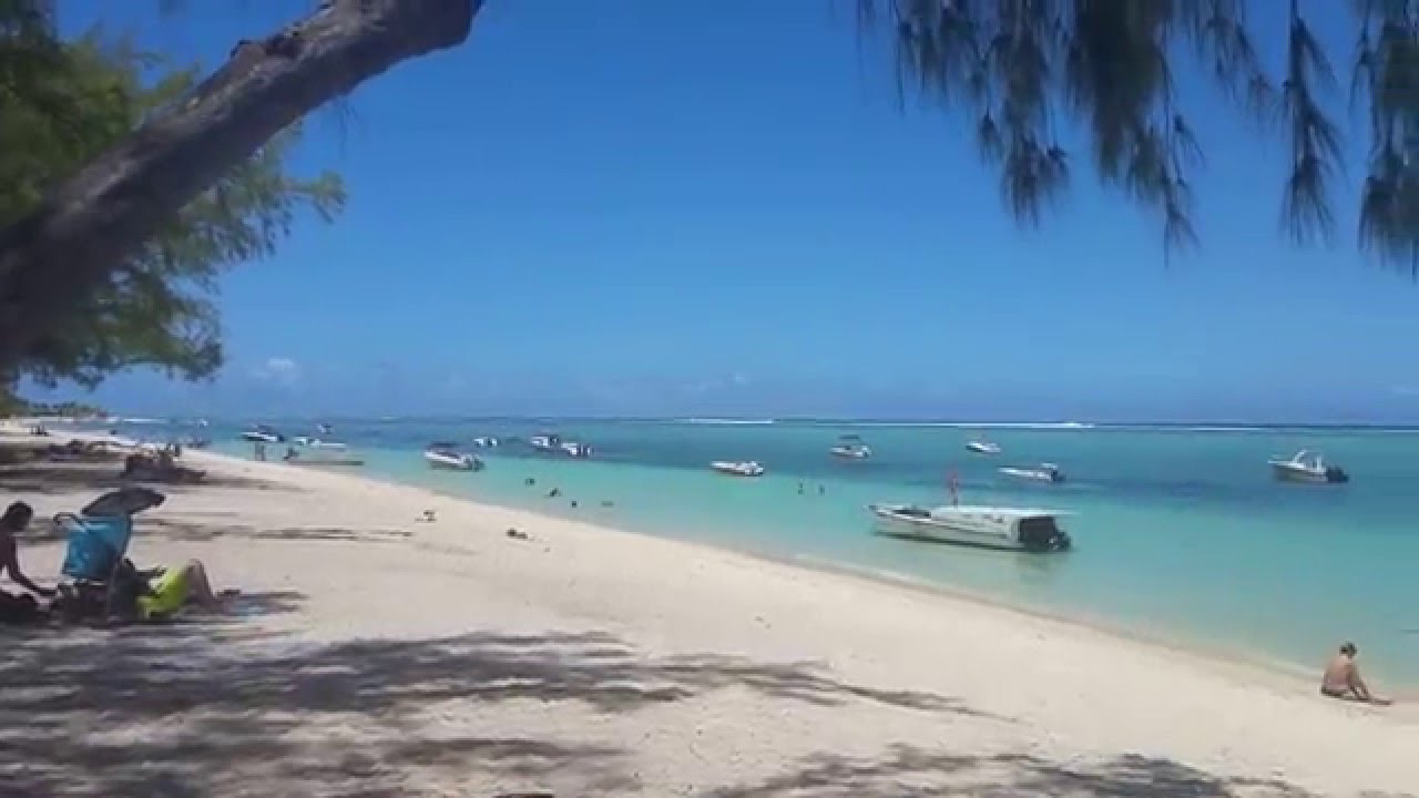 Driving to Le Morne