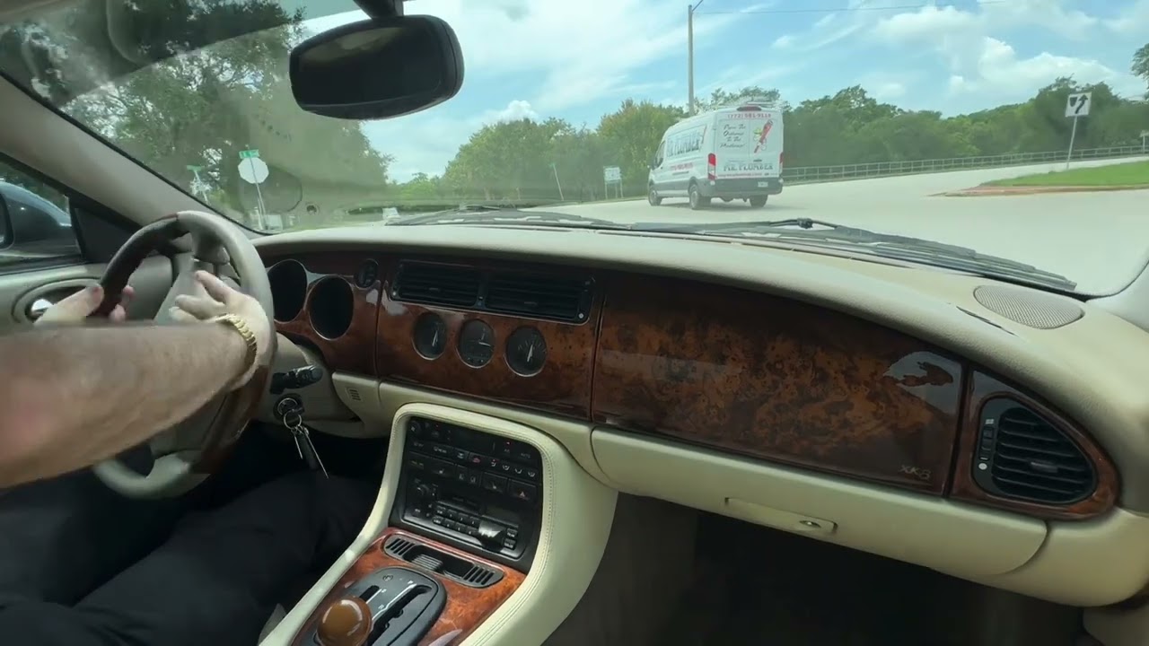 #VBAutoSports Presents: Our 1997 Jaguar XK8 Coupe Driving Demonstration
