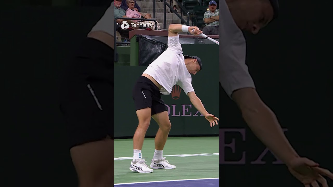 And The Oscar For Best Racket Smash Goes To... 🏆