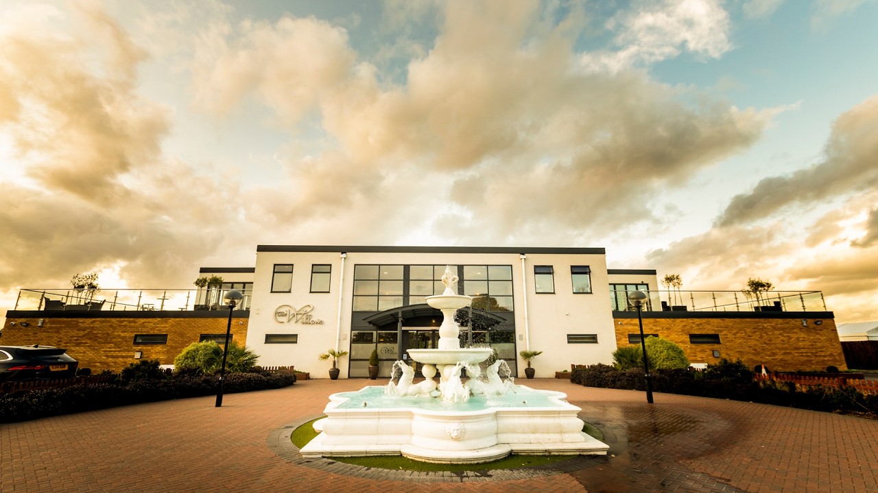 Acclaim Pictures | Luxury Decoration Highlight at The Willows  | Wedding Venue London