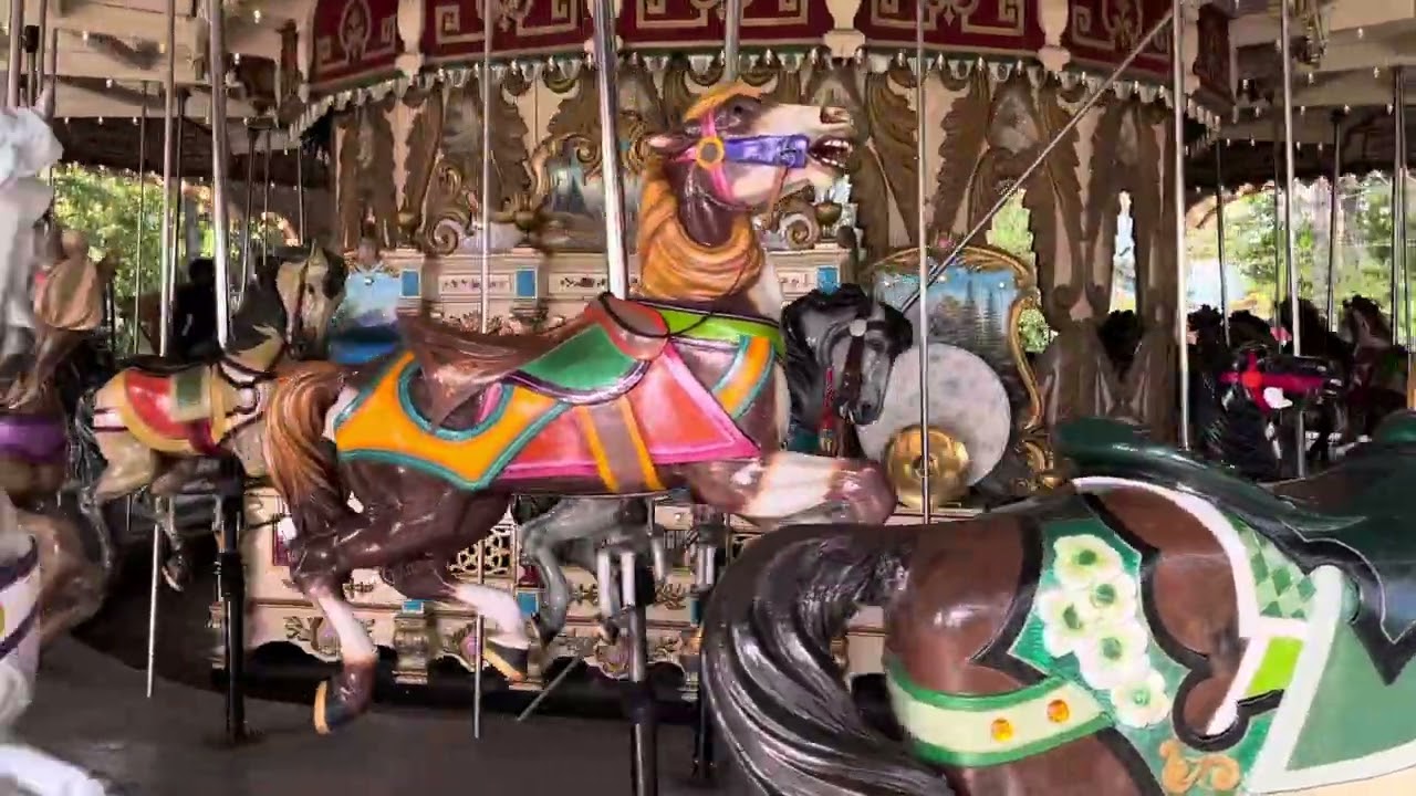 Kings Island Grand Carousel Wurlitzer 157 Band Organ Plays “Music Music Music”