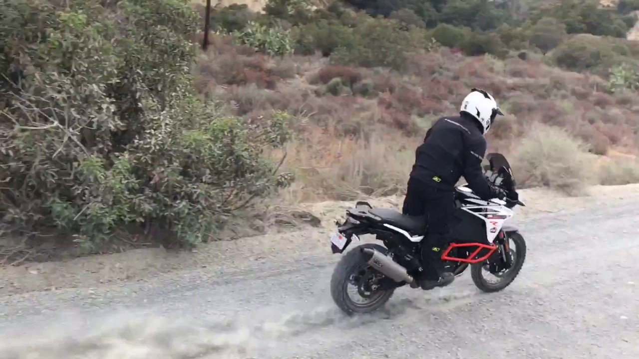 2017-18 KTM 1090 Adventure R Sound - Stock vs. Yoshimura RS-4 slip-on