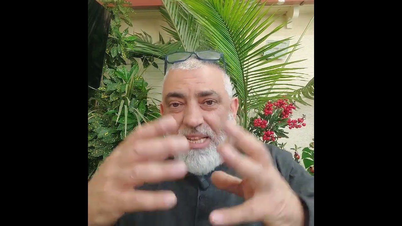 حافظ لكتاب الله وامام مسجد، يفقد عقله ، لربما اصابه سحر ؟؟ كيف سينفعه الاستغفار وسورة البقره للشفاء؟