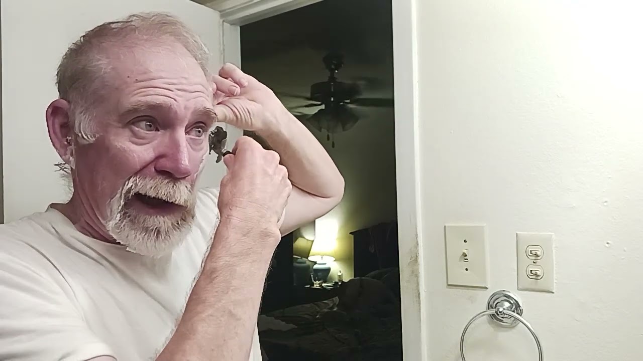 Fuzzy Shaves with a 1907ish ER and ARKO. 