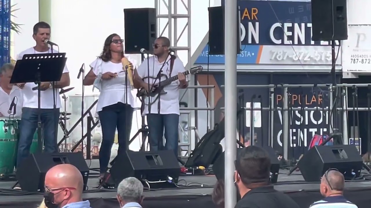 Juradito y su Jibaro Son - canta Victor Fontanez - Luz Neida de Jesus