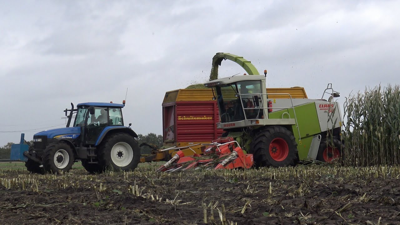 Mais hakselen met Claas Jaguar 840 + Kemper Champion 4500 en 2 New Hollands (2017)