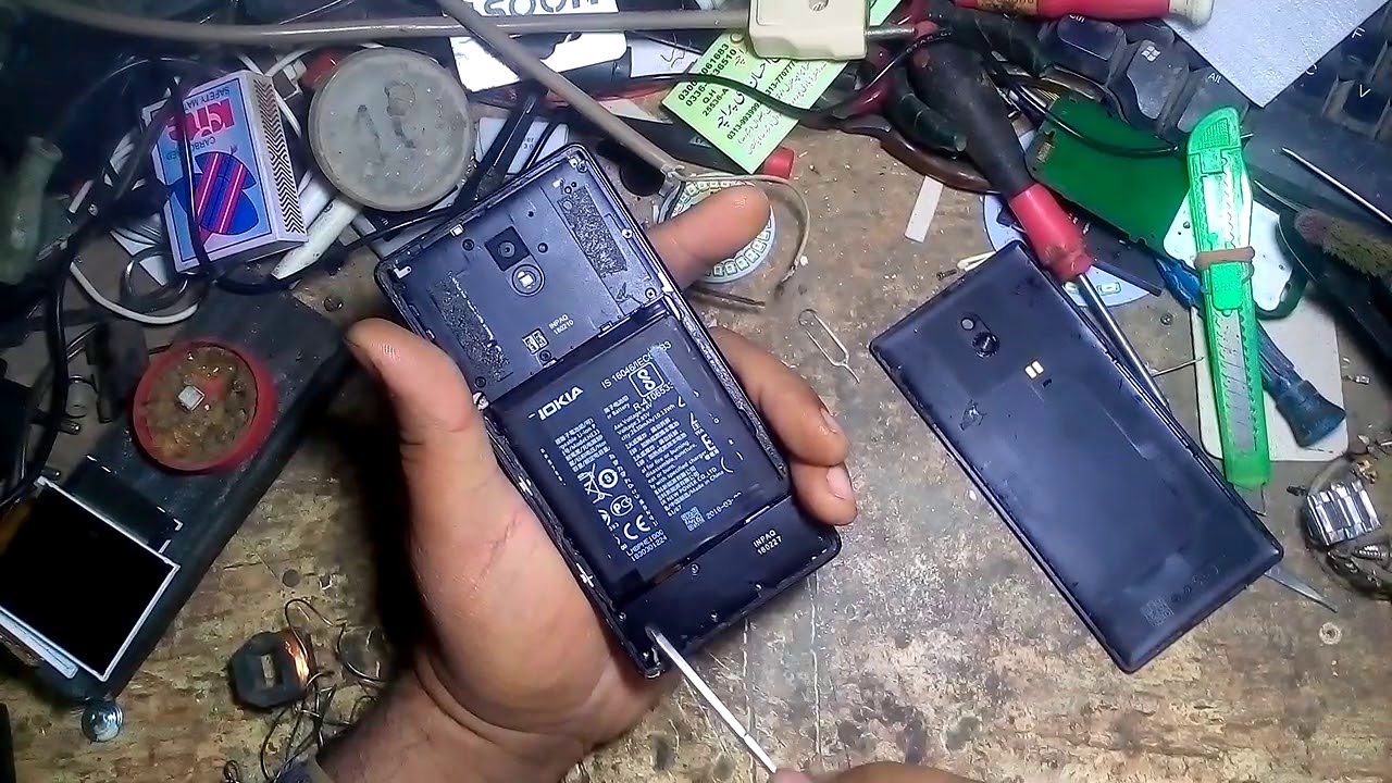 Nokia 3 open for repairing
