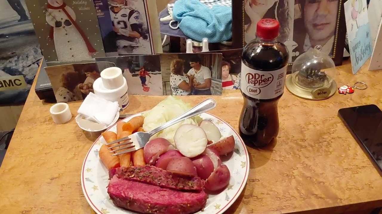 You want me delicious carrots potatoes cabbage corned beef last night's dinner emie 🇵🇭🩷🇵🇭🩷