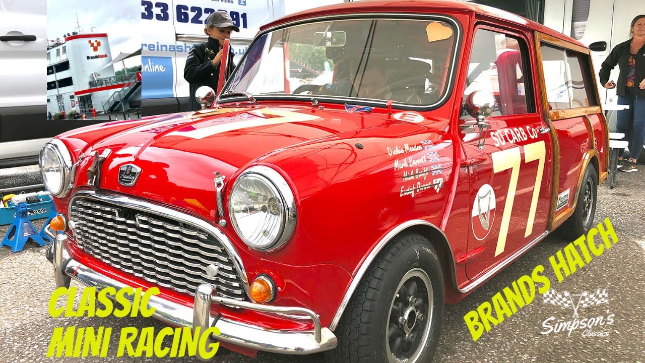 CLASSIC MINI RACING AT BRANDS HATCH MINI FESTIVAL