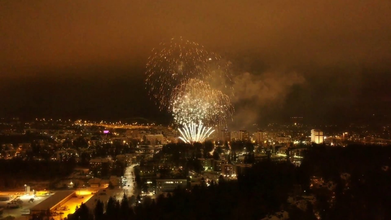 Kouvola Suomi 100v ilotulitus
