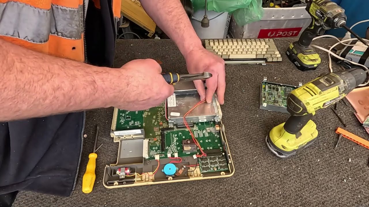 Scrapping a Zenith Supersport 286e Laptop