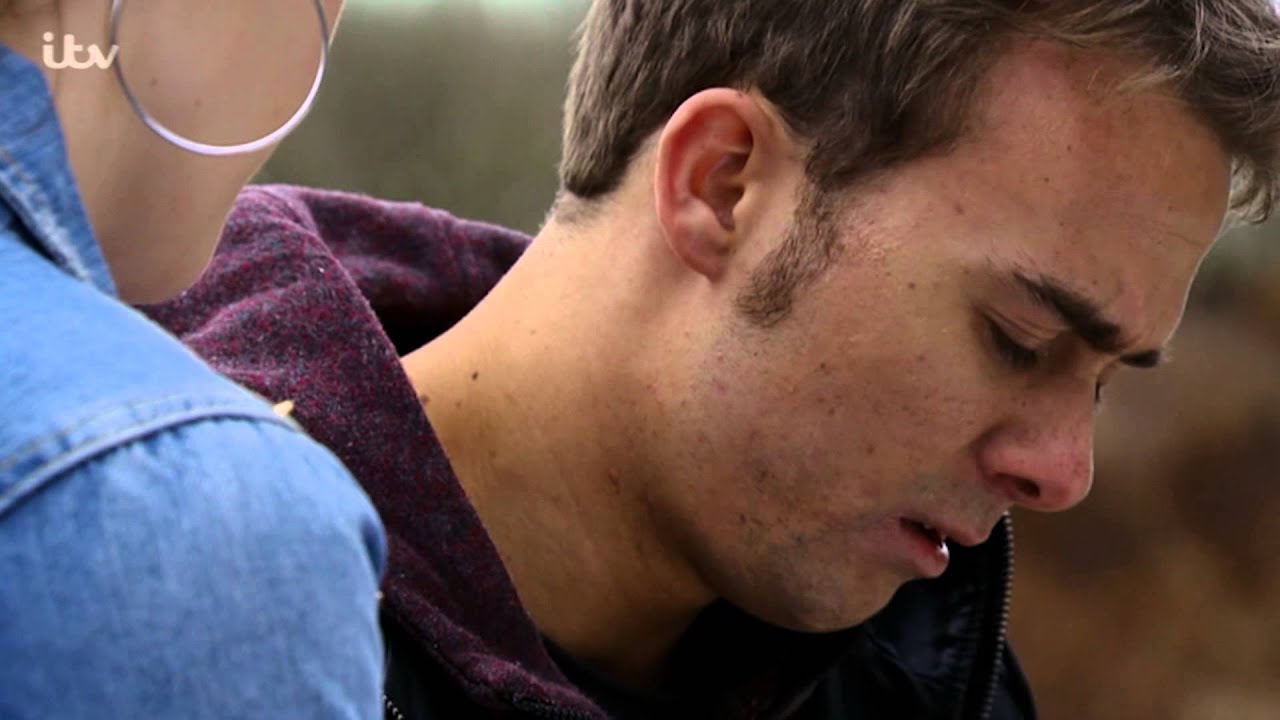 Coronation Street - Kylie Finds David Alone In The Wild