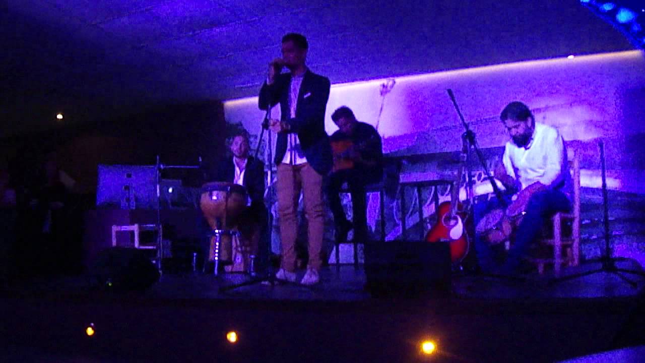 Manuel Cortés - Por Rumba