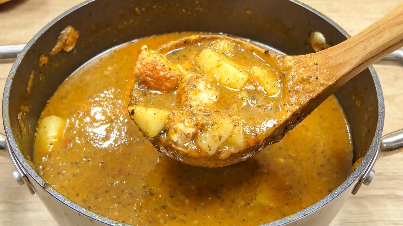 Gesunde und schnelle Suppe f&uuml;r die ganze Familie! Leckere Suppe mit Gem&uuml;se und Huhn