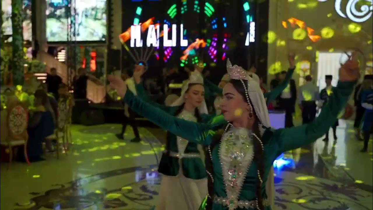 Aura hall şadlıq evi