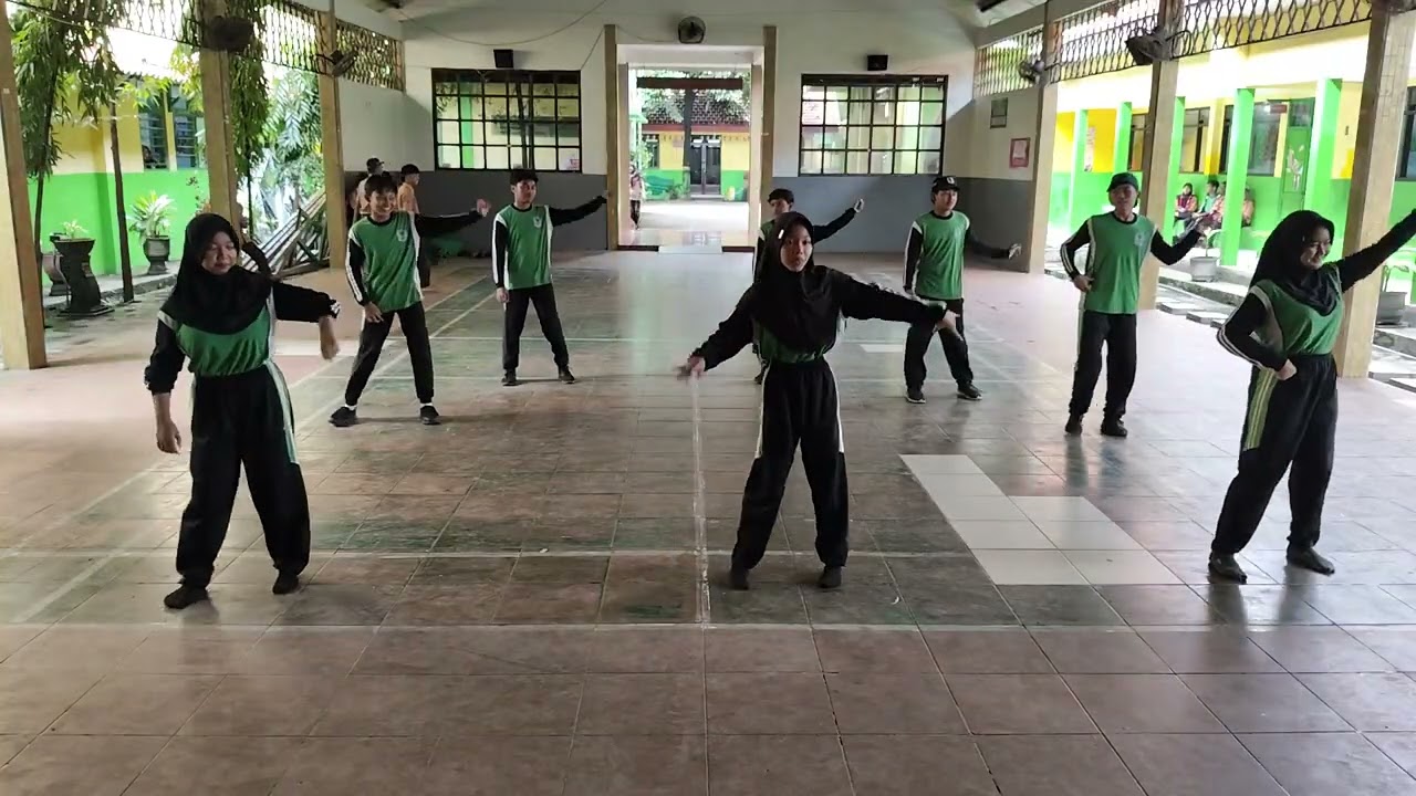 Praktek PJOK ~  Senam Resik Kota Pasuruan // kls 8f 2026 // UPT SMPN 5 PASURUAN // ( @khasbi )