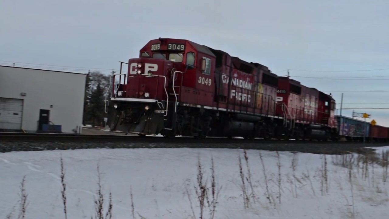 Listen To Those EMD 645s SCREAM In Notch 8! CP GP38-2s Switch Lambton Park Yard