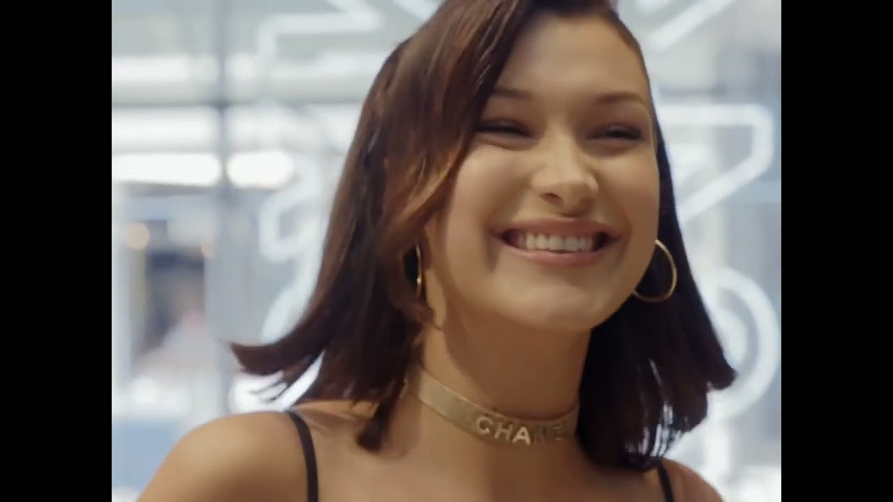 Pov: You are in love with this sneakerhead Bella Hadid
