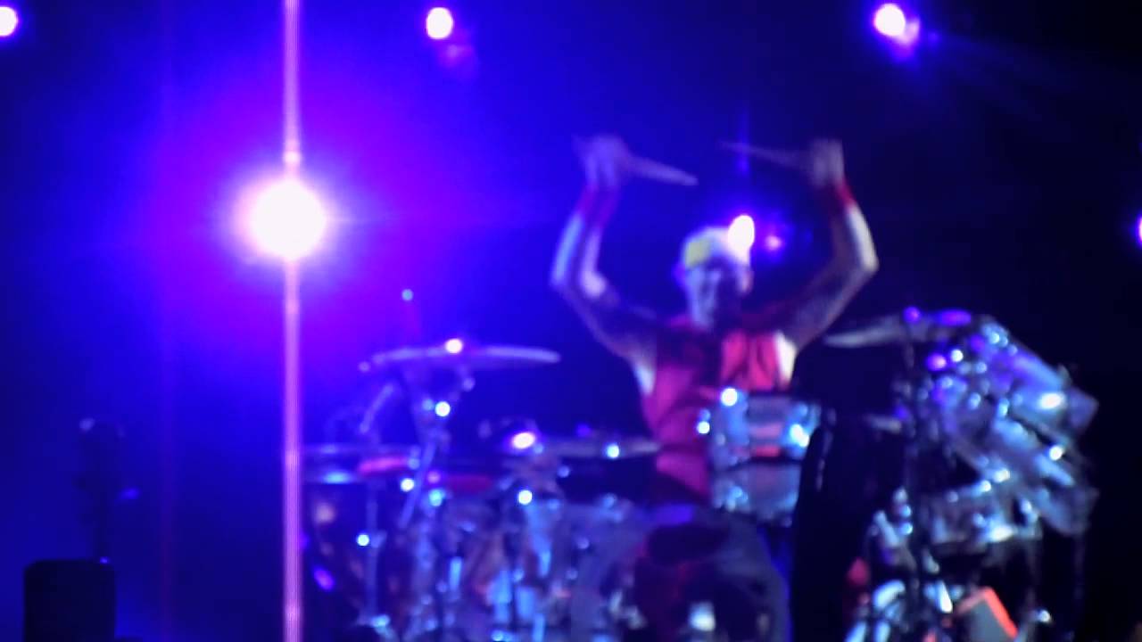 RED HOT CHILI PEPPERS - BY THE WAY - DETROIT, JOE LOUIS 6/1/2012