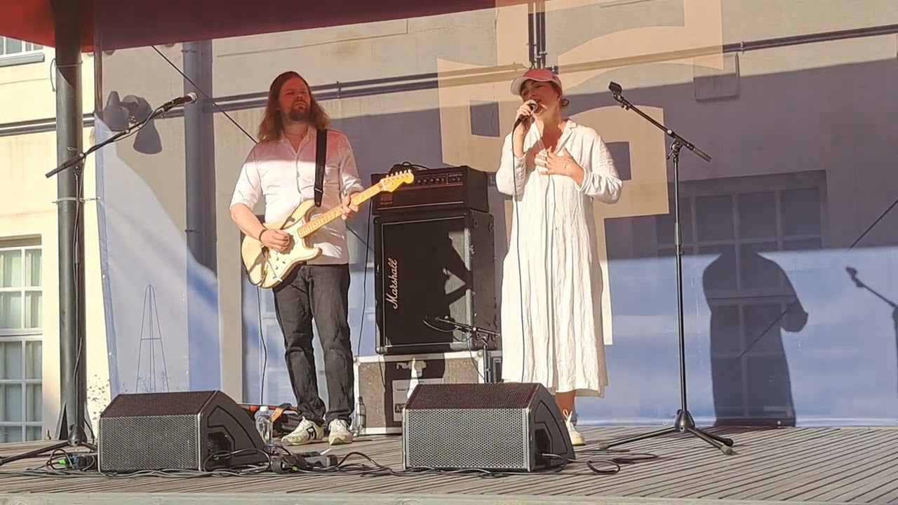 Yona: Tähtii ei voi omistaa, 16.7.2025 Live at Finnlaysonin alue, Tampere