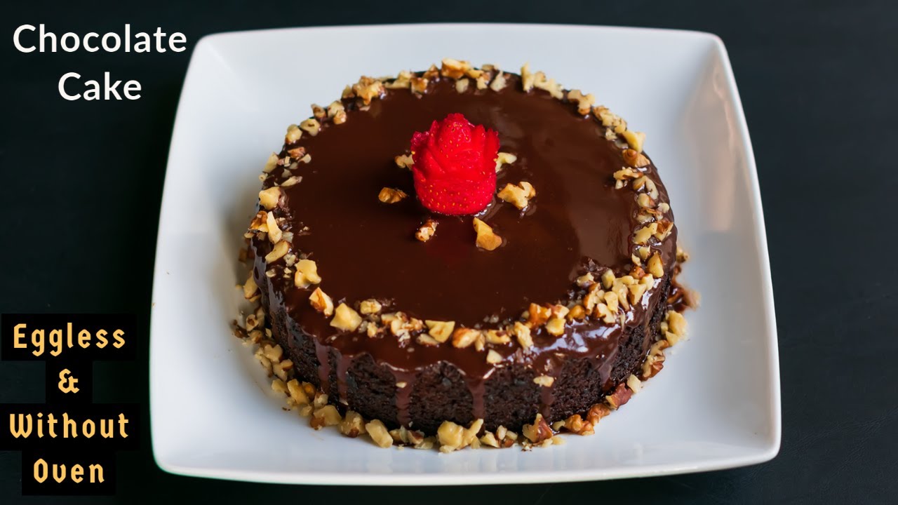 Soft & Spongy Eggless Chocolate Cake | एगलेस चॉकलेट केक | Pressure Cooker Cake Recipe