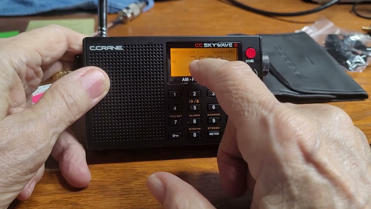 TRRS #2541 - Take A Look - CCrane Skywave 2 AM/FM/SW/WB/Air Radio