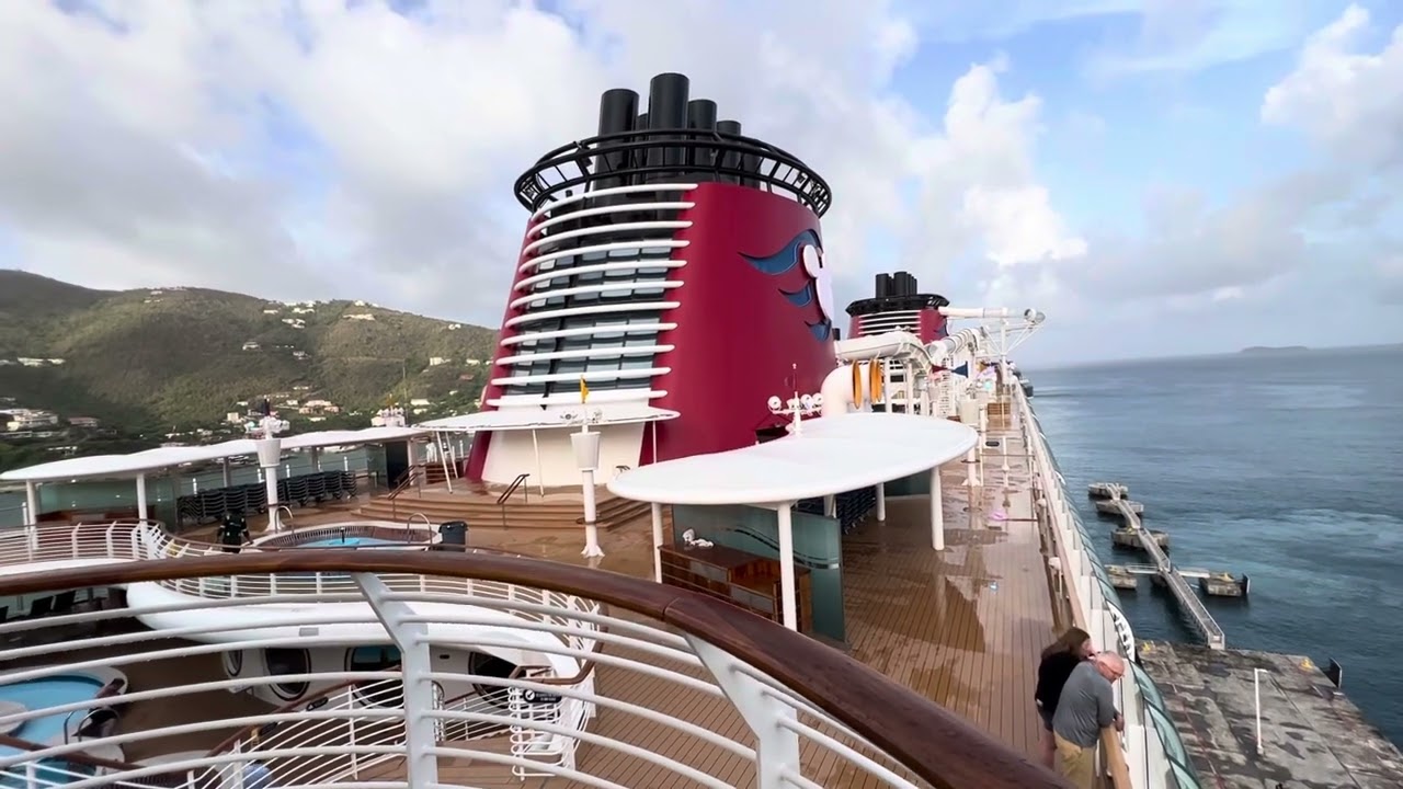 Disney Fantasy leaving Tortola, BVI with Horns