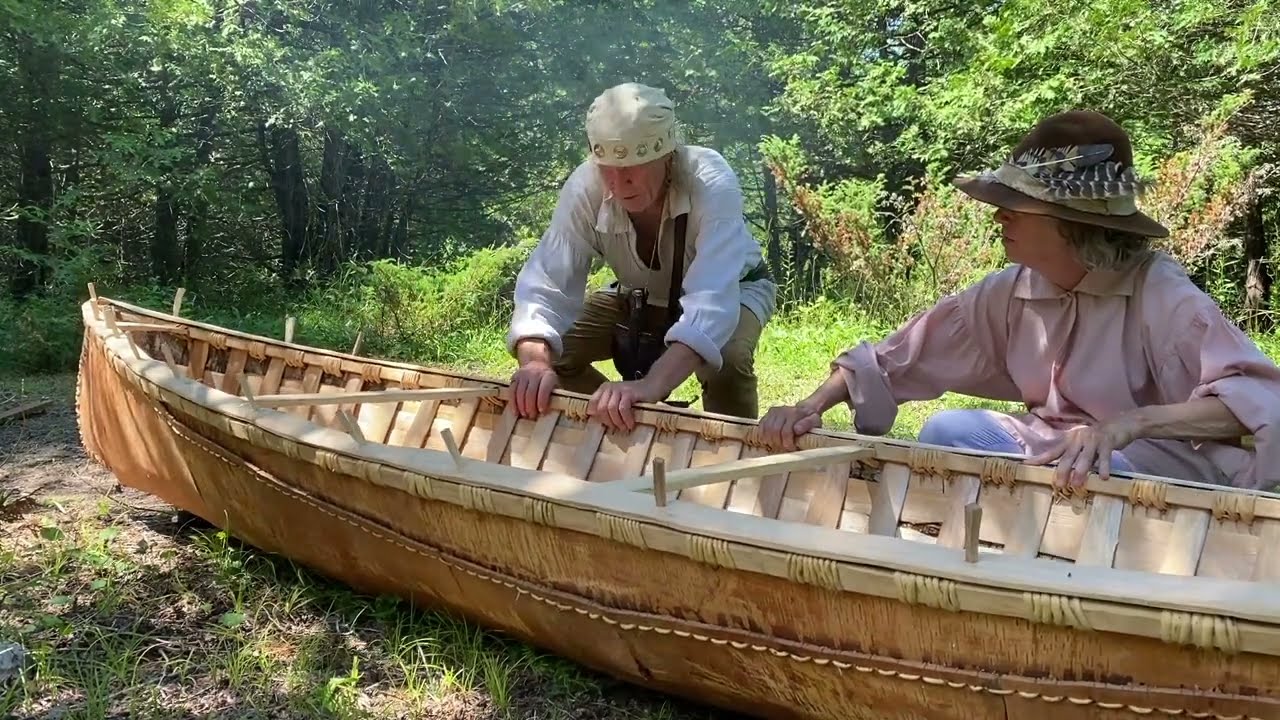 День рёбрышек! Похоже на каноэ!! СТРОИМ КАНОЭ ИЗ БЁРСТОИ | СДЕЛАЙ САМ | ПИОНЕР | BUSHCRAFT