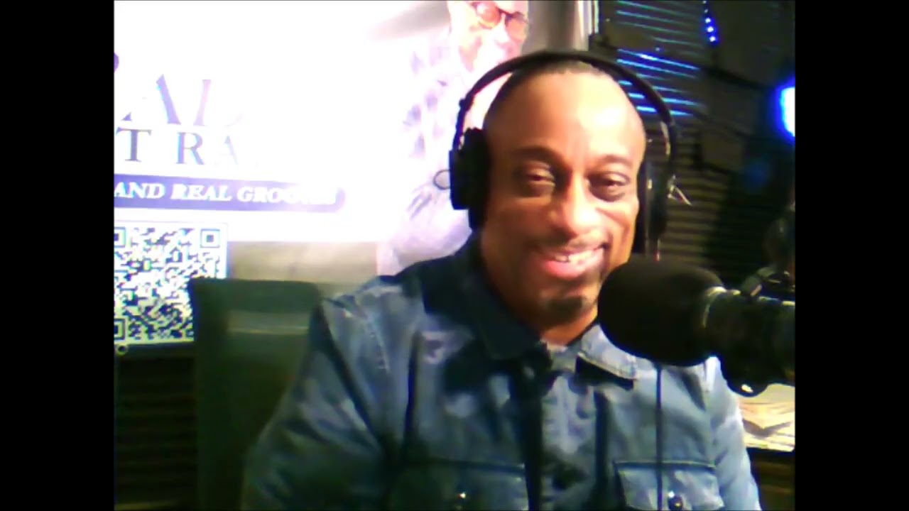 Business Spotlight with the Radio Feelgoodman. Listen in live at mobile.hdms.net.