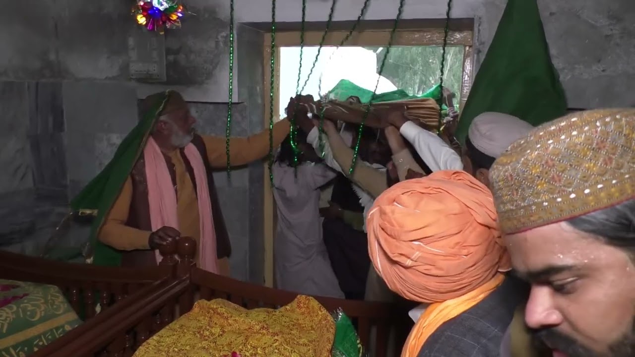 برقعہ  ہے میم والا کندھے پہ کملی ہے کالی (قوالی بائے عابد مہر قوال عرس مبارک پیر سید برات علی شاہ)