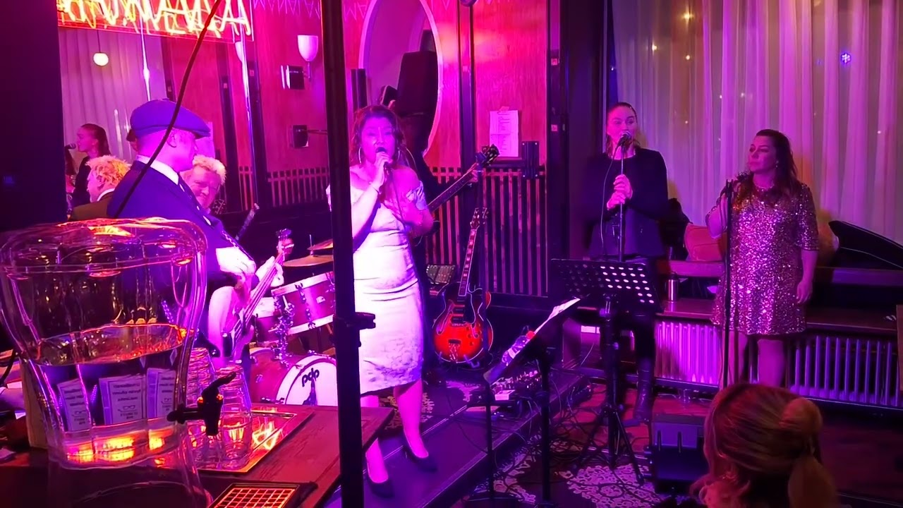 Hi-Five Quintet goes Aretha Franklin! You Make Me Feel Like a Natural Woman 