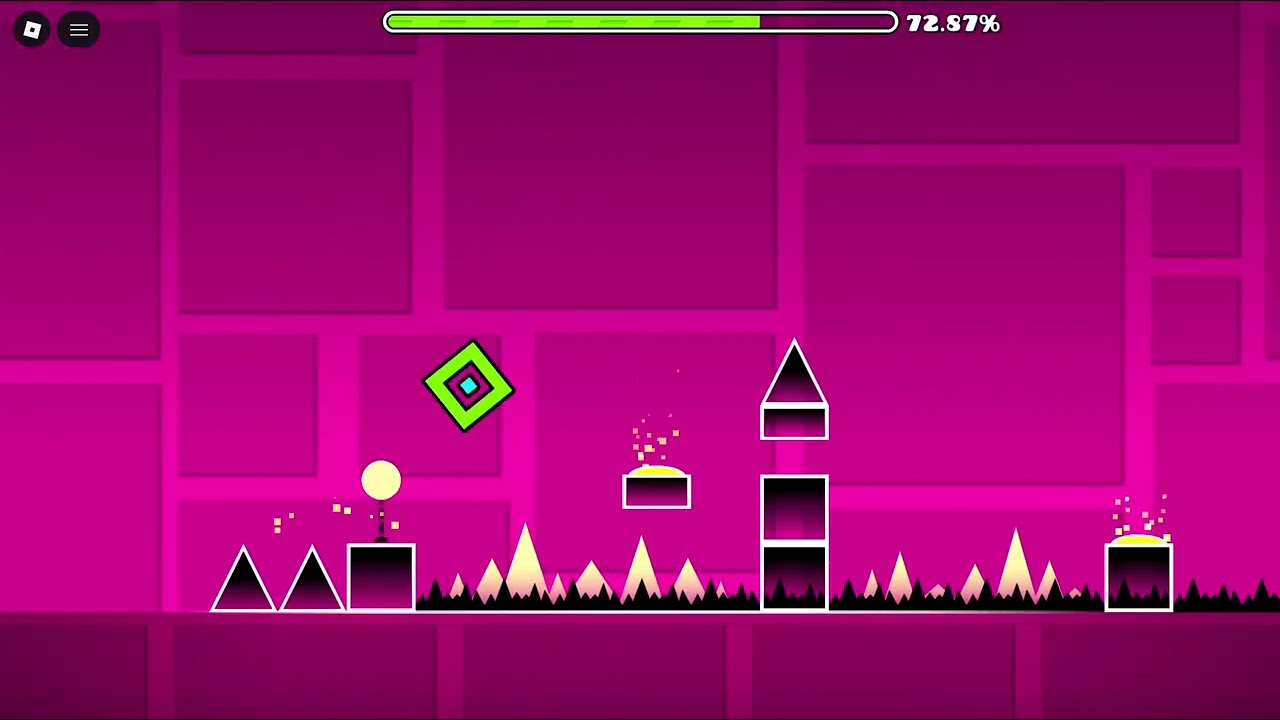 Trying to beat a level on Dash World (Geometry Dash) #geometrydash