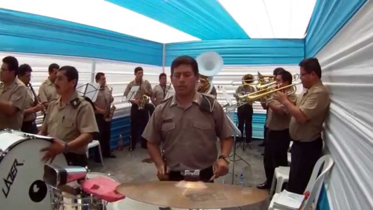 MARINERA (SUEŃO DE POCHI ) HUAYNO (MI SANTA CRUZ).