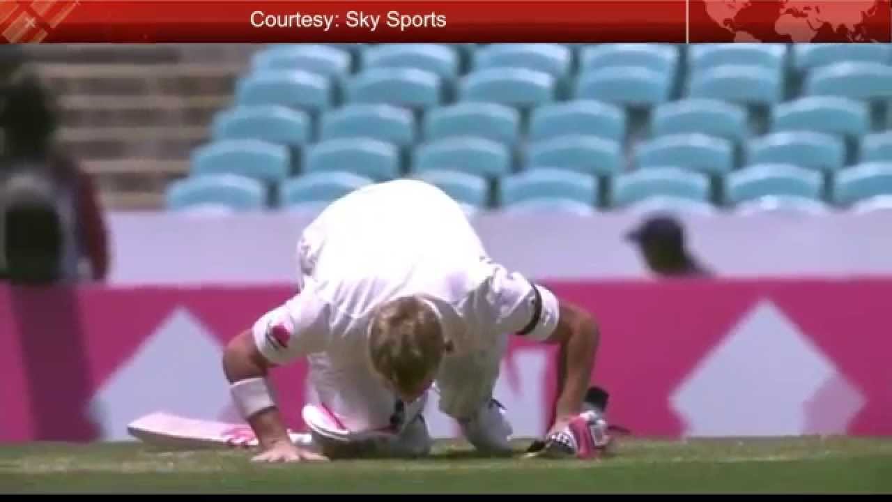 David Warner Kisses SCG turf - Tribute to Philip Hughes(63 Not out)