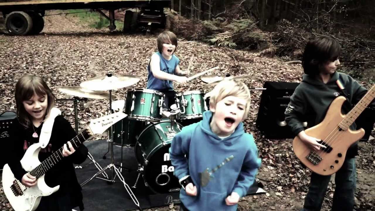 Find The Time Music Video - The Mini Band aged 8 to 10, praised by Metallica and Dream Theater