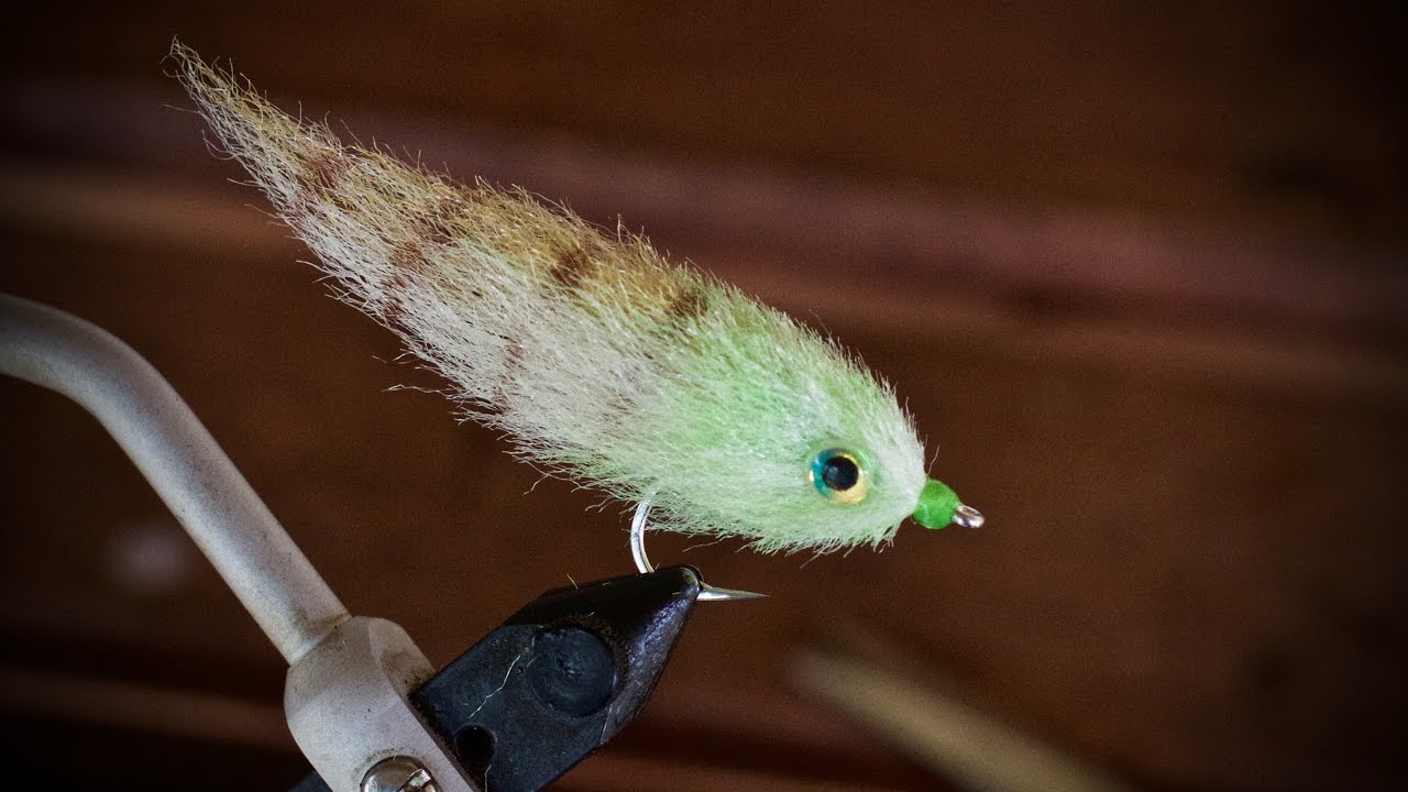 Stacking EP Fibers For The Perfect Baitfish: HD Fly Tying Video