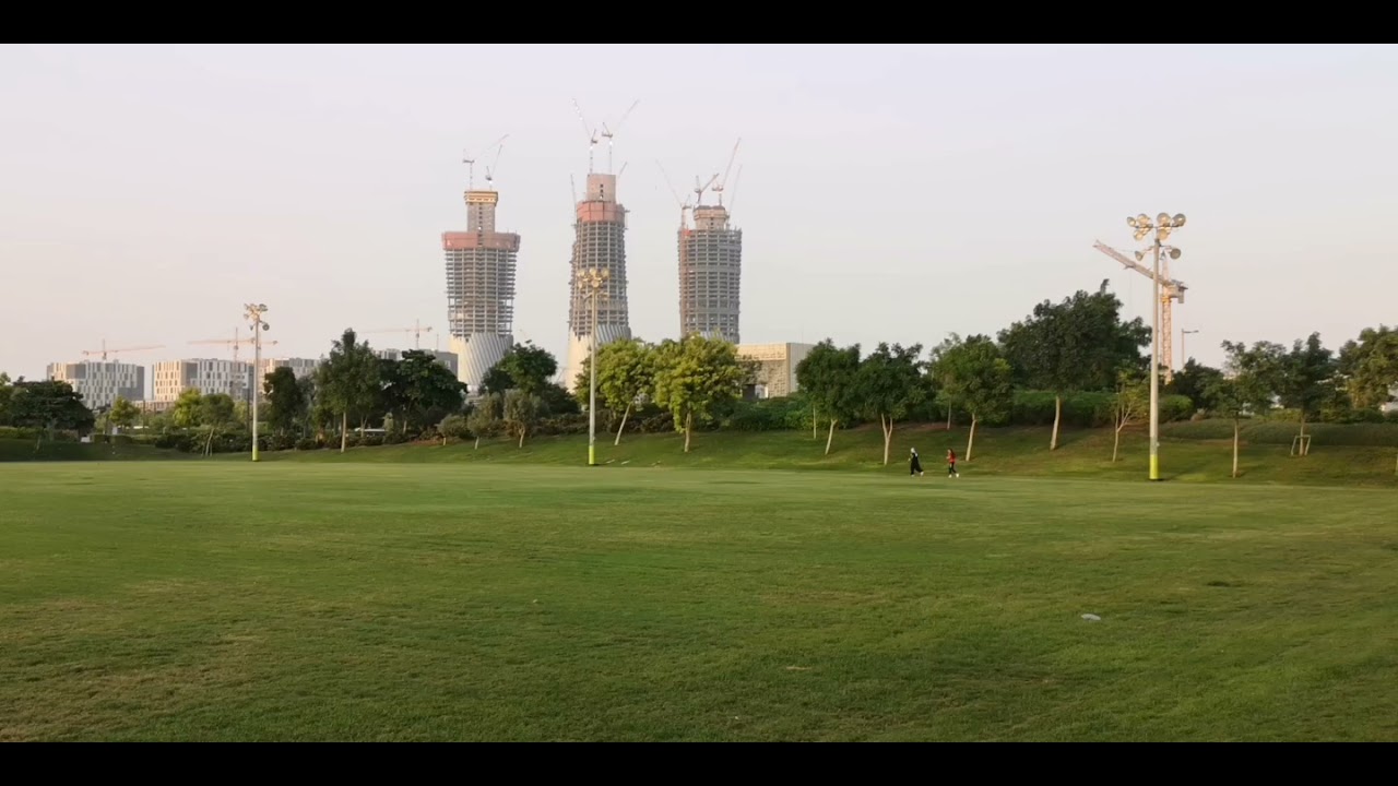 Crescent Park. Lusail. Qatar حديقة لوسيل الجديدة. قطر
