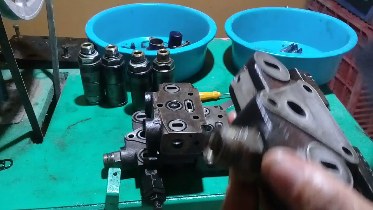 comando hidráulico trator mf 292 fazendo revisão completa