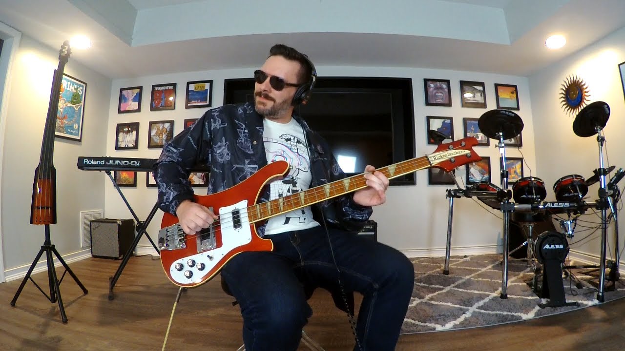 Bass Cover : MGMT - Little Dark Age