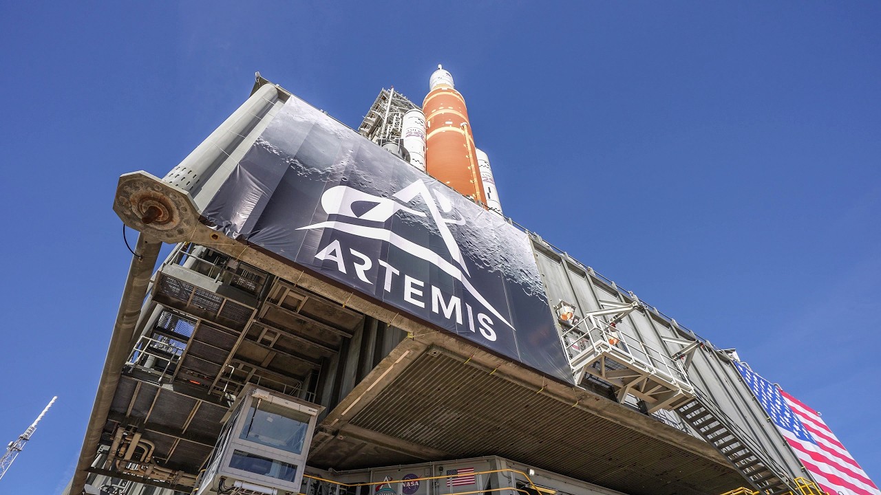 Artemis II Rollout Timelapse: SLS and Orion Begin 4.2-Mile Journey to Pad 39B