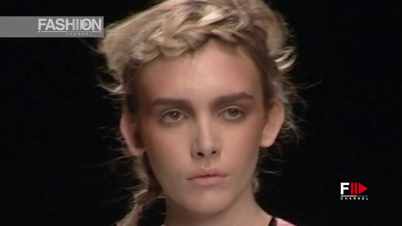 BORA AKSU Spring Summer 2010 London - Fashion Channel