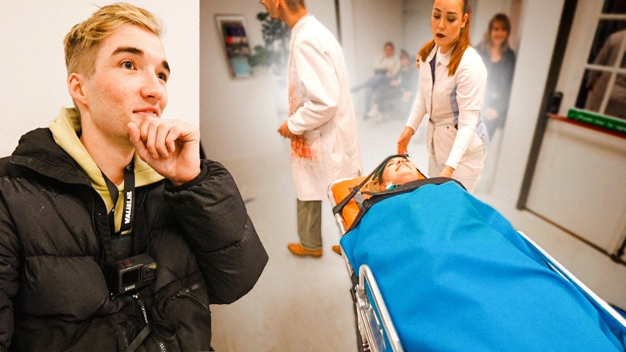 JADE WORDT WEGGEVOERD OP BRANCARD! GROOTSTE ANGST! FRIGHT NIGHTS!