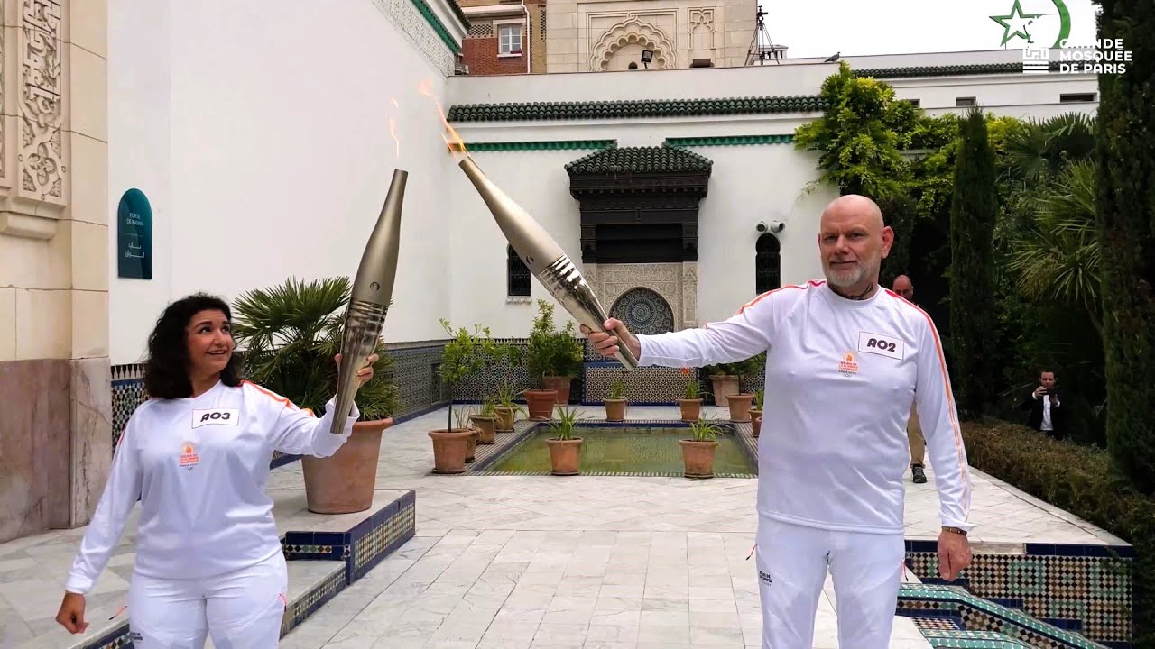 La Flamme Olympique à la Grande Mosquée de Paris !