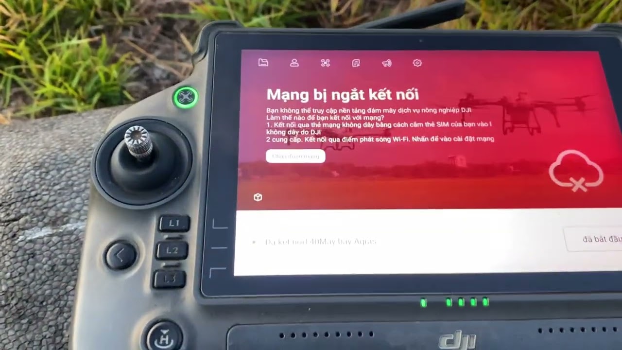 Máy bay T 40 phun thuốc lúa vụ đông xuân