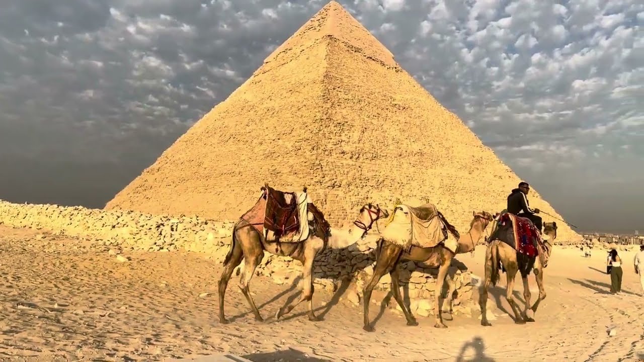 WALKING AROUND THE PYRAMIDS OF EGYPT