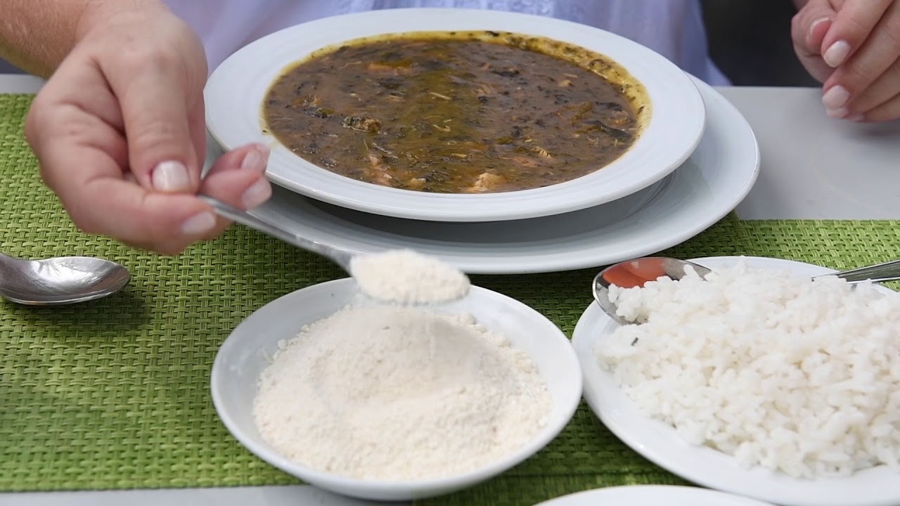 Calulu de Peixe Seco - São Tomé, Cozinhado pela Dona Ana do Café Passante