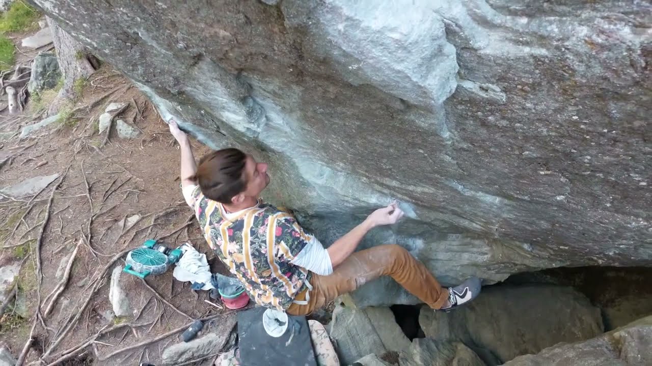 Iron Butterfly, 7b+. Magic Wood