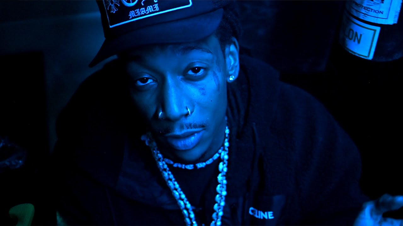 Wiz Khalifa - So Many Pounds Freestyle [Official Music Video]